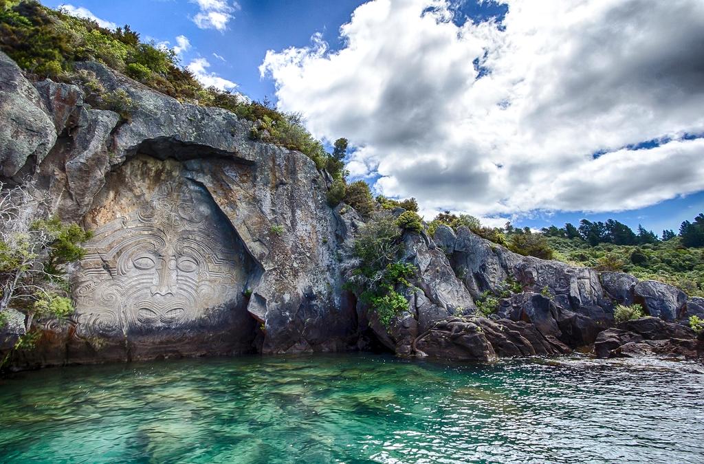Traditional Maori dance performance in New Zealand